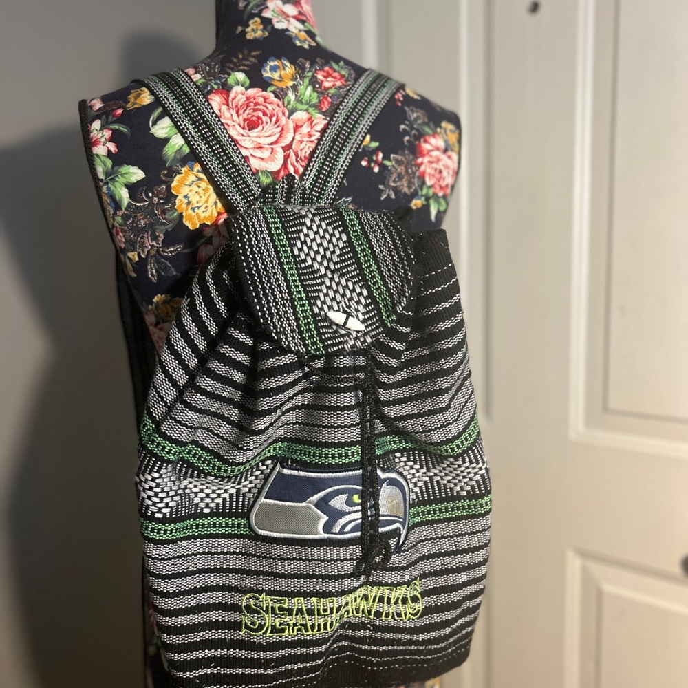Seattle Seahawks Woven Drawstring Backpack NFL Baja Style Cinch Bag Green